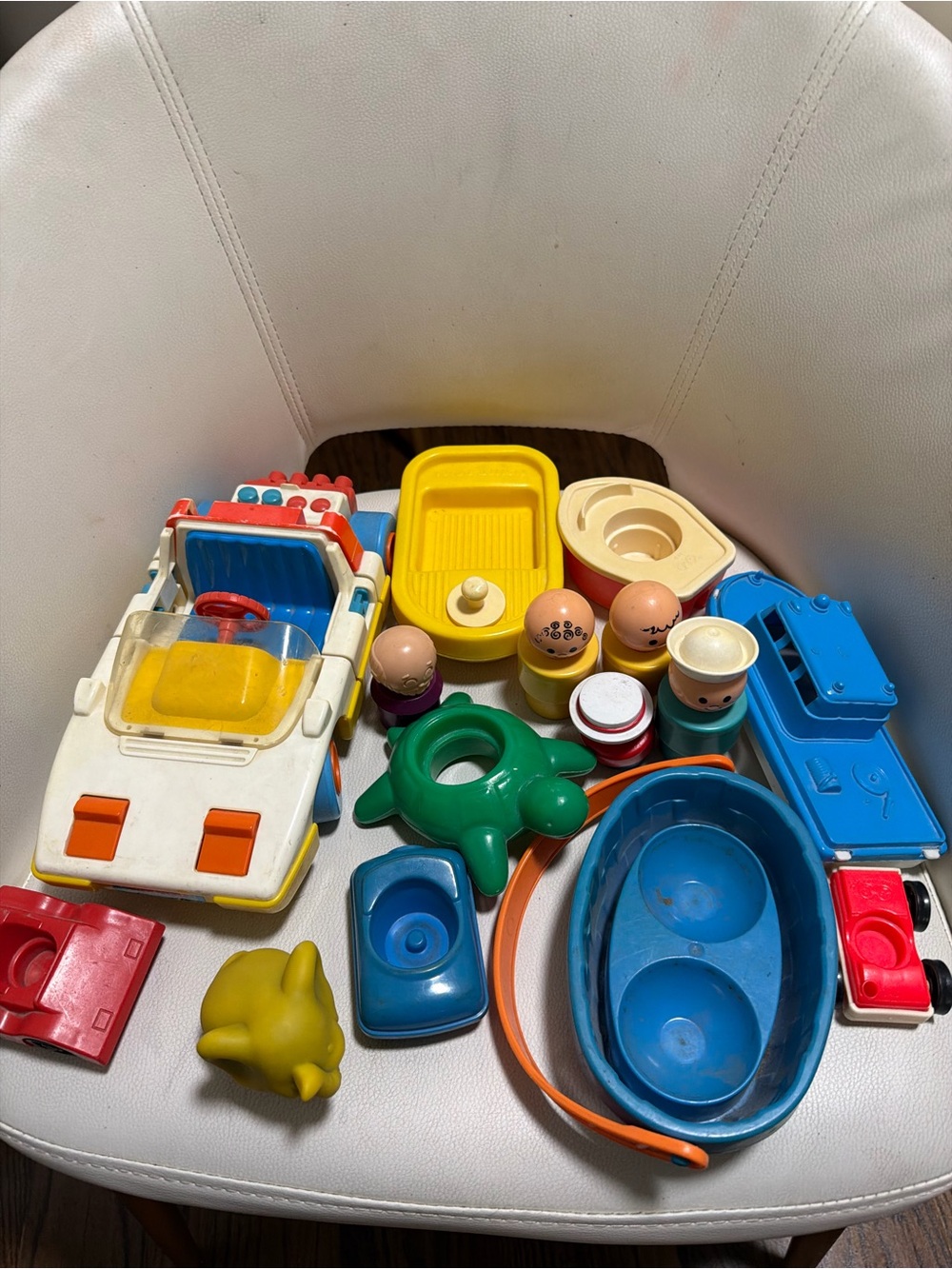 Vintage Fisher price Colorful Kids car and Play Set - Blue, Yellow, Green - Picture 9 of 9